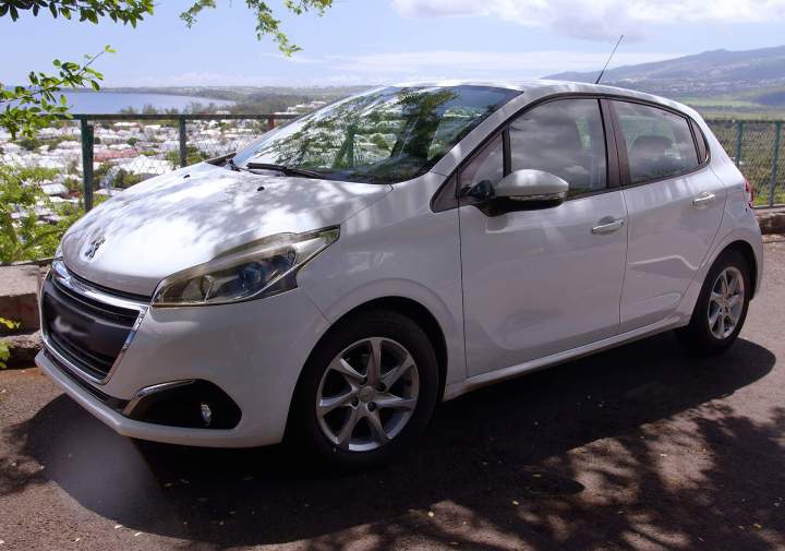 Voiture citadine à louer à La Réunion